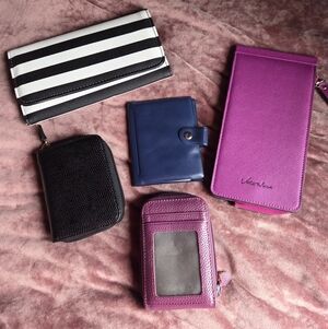 Random Lot Of Wallets!
